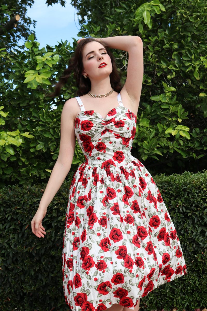 Miss MonMon wears the Jolie corset from Glamorous Corset under a summer dress.